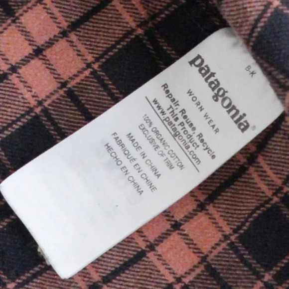 Patagonia Peach And Black 100% Organic Cotton Gorpcore Outdoor Button Down Shirt - Picture 11 of 11